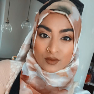 Meet your Posher, Farhana